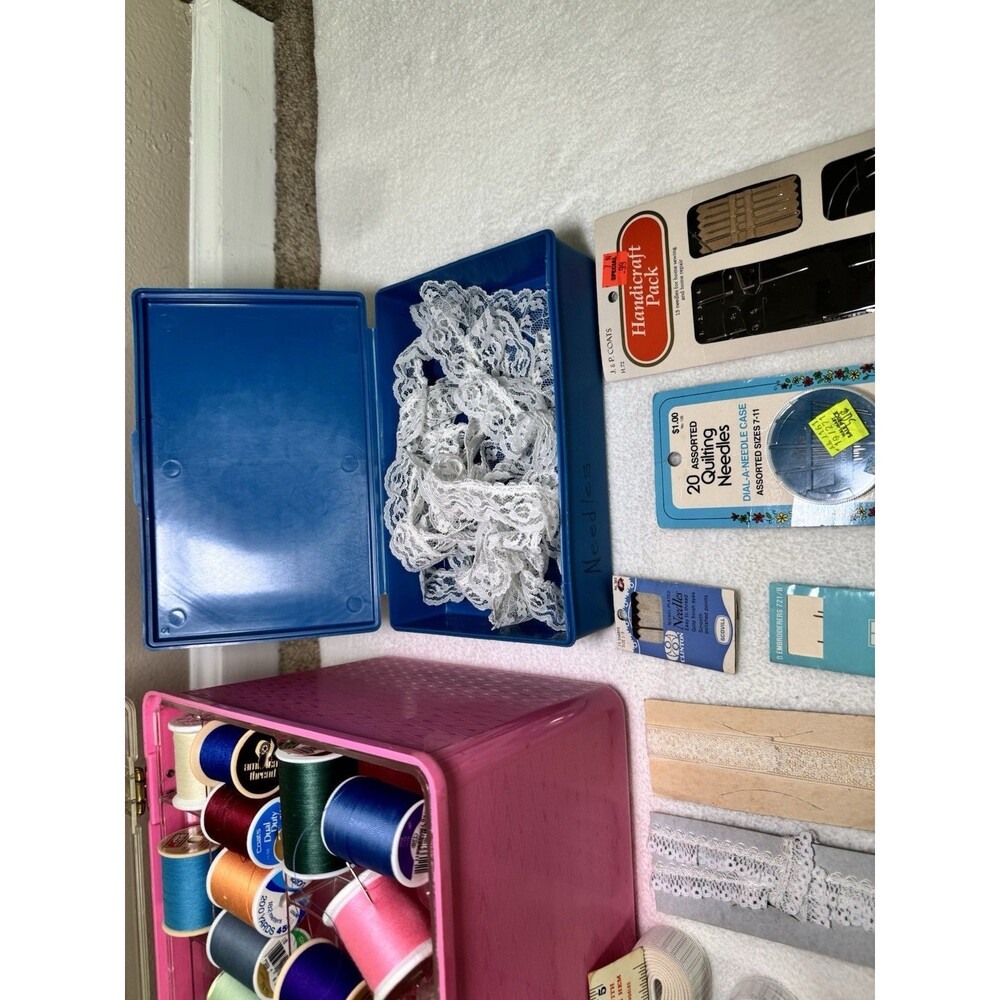 Huge Vintage Sewing Notions Lot Kit Case Singer Assorted Needles & Thread - Picture 7 of 14